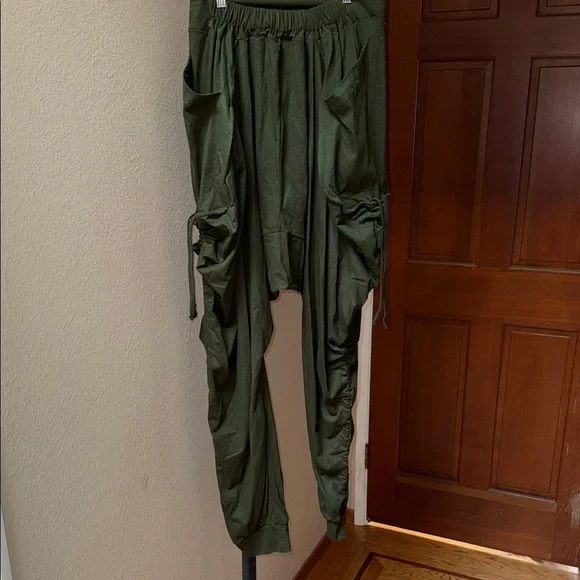 Sakoonee Harem Dhoti Palazzo Olive Green Cargo Pants with Drawstring Unisex OS - Picture 6 of 7